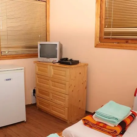 Къща За Гости И Бунгала Пазачница Guest house *