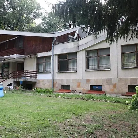 Къща За Гости И Бунгала Пазачница Guest house *
